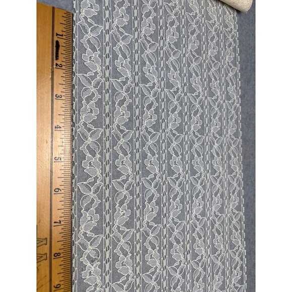 Vintage Cream Lace Trim 8.5" wide x 2 yards by Native Laces & Textiles - Picture 3 of 4